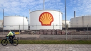 Shell tạm hoãn bán tài sản dầu mỏ ở Nigeria