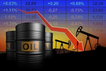 Giá dầu hôm nay 12/8 giảm trở lại