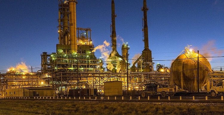 nga tang dau tu che bien sau dau mo va san xuat cac san pham hoa dau