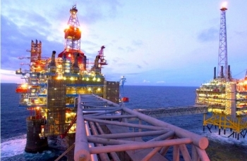 Shell tạm dừng khai thác dầu ở Vịnh Mexico sau sự cố rò rỉ đường ống