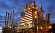 Không có chuyện Mỹ ban hành lệnh cấm xuất khẩu dầu