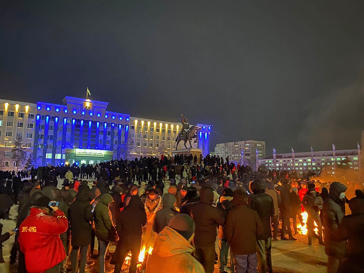 Nhìn lại cuộc bạo loạn tại Kazakhstan: Năng lượng gắn chặt với chính trị