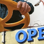 Tại sao liên minh OPEC+ sụt giảm sản lượng trong tháng 3?
